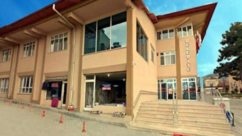 Burdur Belediyesi, imar mevzuatına aykırı olarak inşa edildiği tespit edilen
