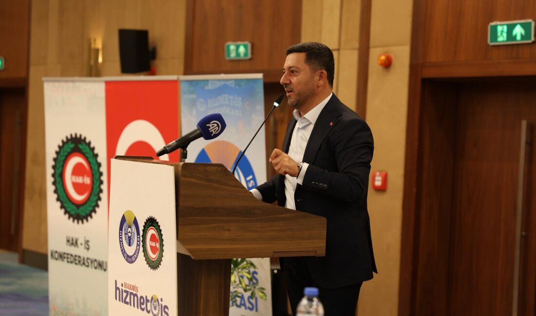 Nevşehir Belediye Başkanı Rasim Arı, Hak-İş Konfederasyonu’na bağlı Hizmet-İş Sendikası