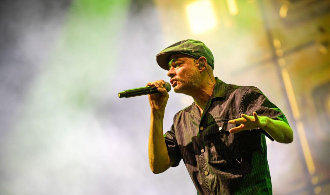 İzmir Enternasyonal Fuarı kapsamında düzenlenen Çim Konserleri serisi, ünlü rap