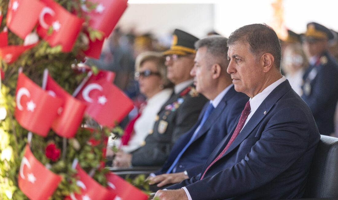 Cemil Tugay: “İzmir’in Kurtuluşu ile Yepyeni Bir Ülkenin Önsözü Yazılmıştır”