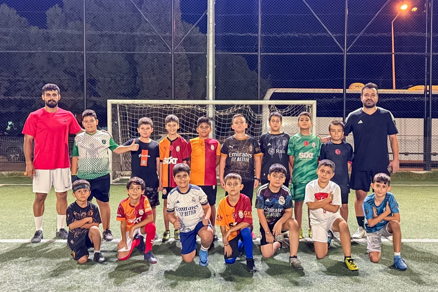 Geleceğin Futbolcuları Efeler’de Yetişiyor Efeler Belediyesi’nin yaz döneminde büyük ilgi