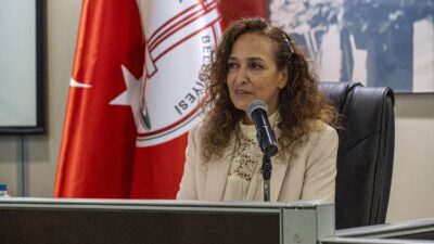 Karşıyaka Belediye Başkanı Yıldız Ünsal’dan “mali zorluk” mesajı: “Yalnız bir