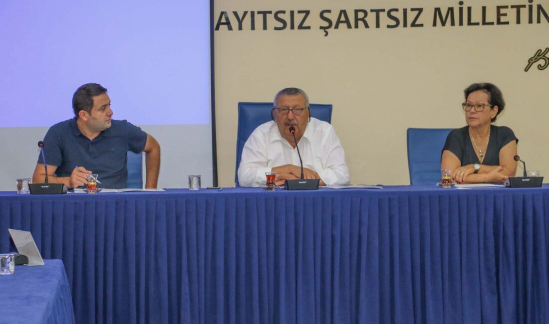 Kaş Belediyesi eylül ayı meclis toplantısı gerçekleştirildi. Belediye Başkanı Erol