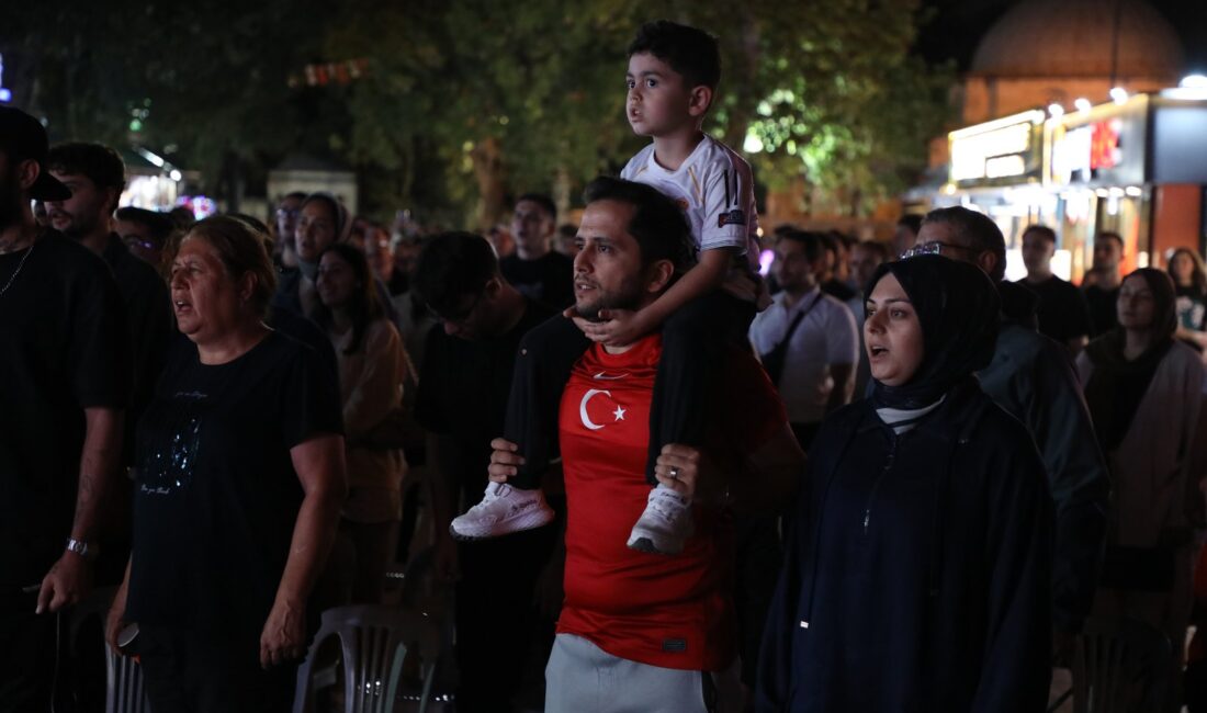 Çocuklara Eğlence, Meydanlara Milli Maç Heyecanı: Eyüpsultan’da Şenlik Var Eyüpsultan