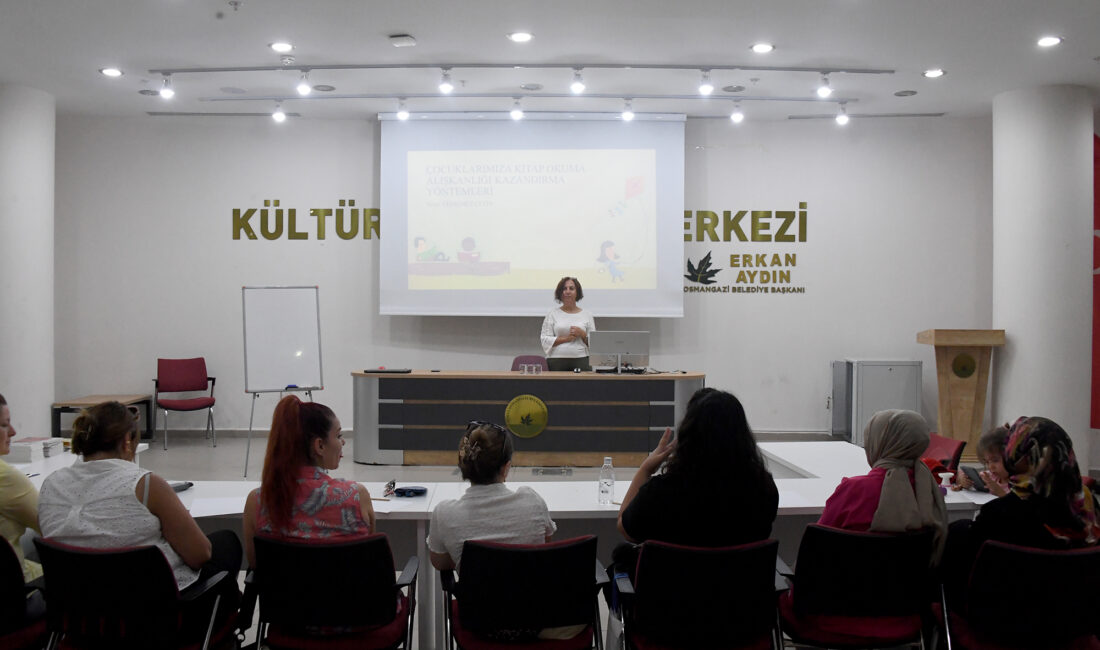 Osmangazi Belediyesi’nden Velilere Özel Kitap Atölyesi Osmangazi Belediyesi, velilerin kitaplara