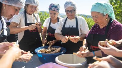 Bornova’da tatlı bir telaş Türkiye’nin ilk Reçel Festivali Cumartesi Yakaköy’de