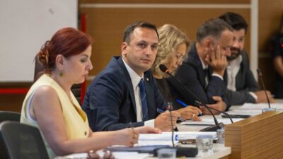 Bornova Belediyesi Eylül Ayı Olağan Meclis Toplantısı’nda, hizmetlerin daha etkin