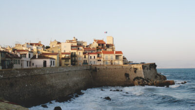 Picasso’nun Renkli Şehri Antibes Picasso’nun Renkli Şehri Antibes Antibes, Fransa’ya tatil yapmak isteyen ve