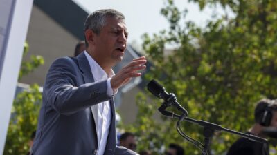 Özgür Özel: “Sıfır Yurttan İstanbul’da 16’ya, Türkiye’de 77’ye Çıktık; Hedef