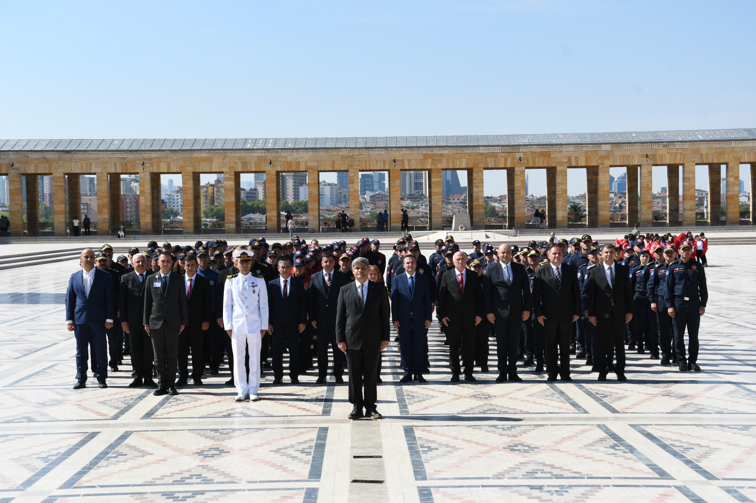 Denizlili İtfaiyecilerden Anıtkabir’e Anlamlı Ziyaret İtfaiye Haftası dolayısıyla Türkiye’nin farklı
