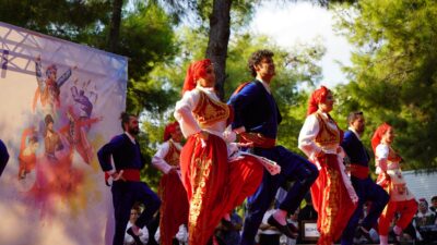 Konyaaltı Belediyesi, Türkiye ile beraber farklı ülkelerin de yer aldığı