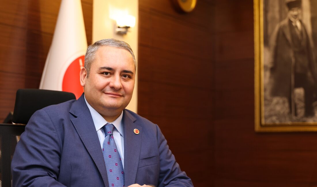 KEÇİKART OKUL YOLUNDA DA AİLELERİN YANINDA