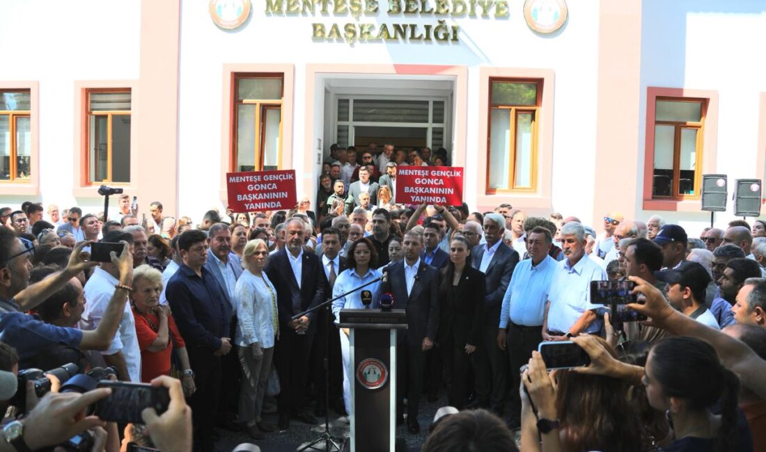 Menteşe Belediye Başkanı Gonca Köksal Aras’ın anneannesi ve dedesinin evine