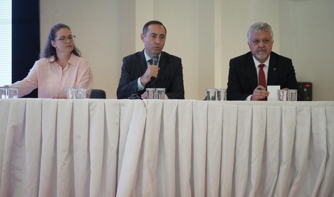 Lüleburgaz Muhtarlar Buluşması’nda Ortak Akıl Vurgusu Lüleburgaz’da mahalle ve köylerin