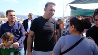 Defne Belediye Başkan Halil İbrahim Özgün Pazar Yerinde Vatandaşlarla Buluştu