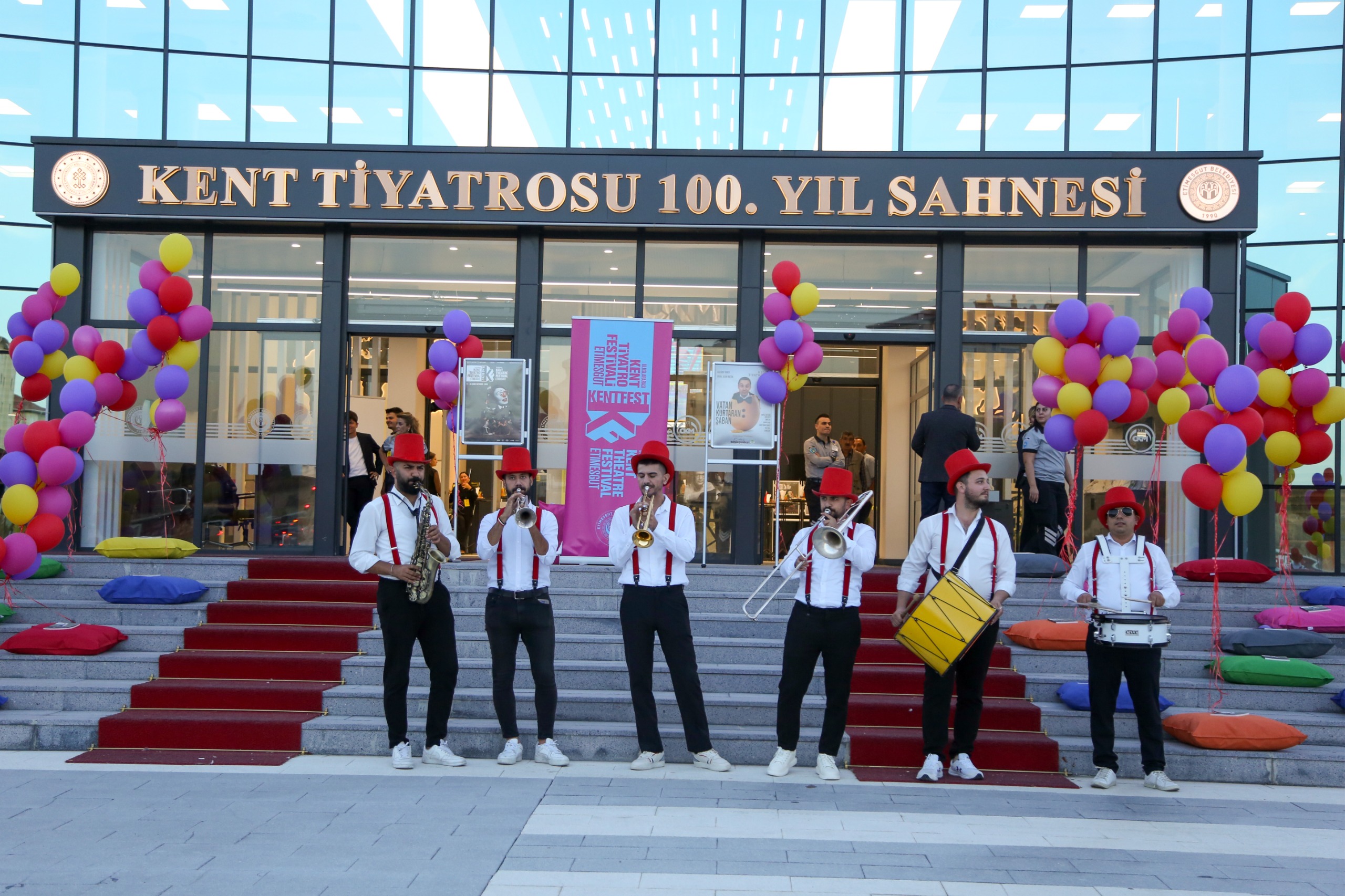 Etimesgut’ta Kent Tiyatro Çalıştayı’na Yoğun İlgi Etimesgut Belediyesi tarafından 11-26