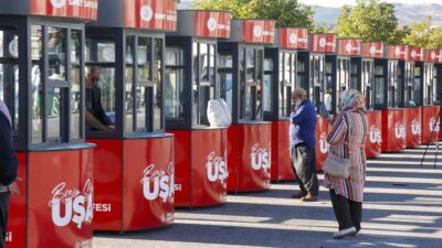 Uşak Belediyesi’nden Simitçi Esnafına Büyük Destek Geçtiğimiz günlerde yaptığı açıklamada