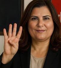 Kırık Topuk Çerçioğlu’ndan  Gerilimli Meclis Toplantısı Aydın Büyükşehir Belediye Başkanı Özlem Çerçioğlu’nun idaresinde toplanan mecliste CHP’li