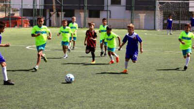 Odunpazarı Belediyesi’nden Çocuklara Futbol Kış Okulu Odunpazarı Belediyesi’nden Çocuklara Futbol Kış Okulu Odunpazarı Belediyesi, çocuklara spor