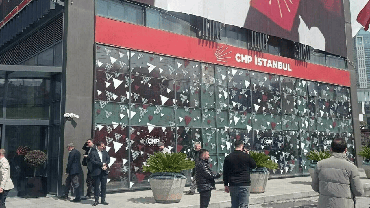 CHP İstanbul Kongresi Davası Esastan Reddedildi: Kayyum Atamasının Hukuki Gerekçesi