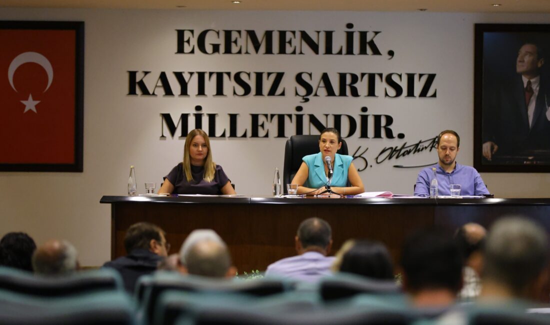 Efes Selçuk Belediyesi Eylül ayı meclis toplantılarının birinci oturumunda gündeme