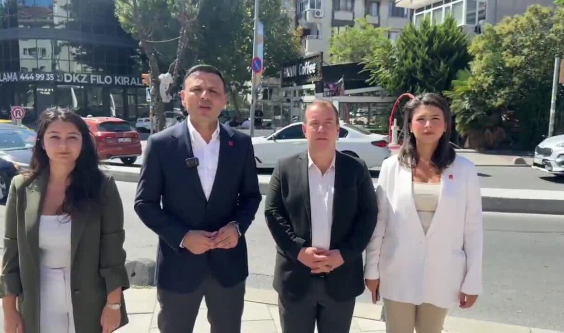CHP İstanbul İl Başkanlığı görevinden uzaklaştırılan Özgür Çelik, yarın Bahçelievler’de düzenlenecek