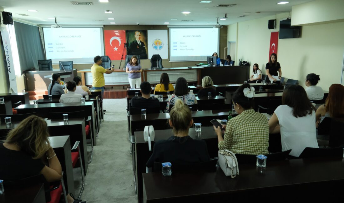 Adana Büyükşehir’den Velilere Eğitim Adana Büyükşehir Belediyesi Kadın ve Aile