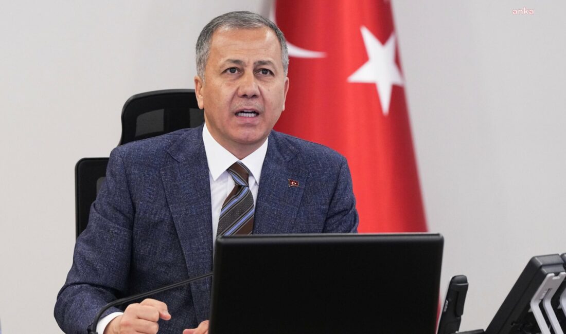  İçişleri Bakanı Ali Yerlikaya, “Sokak çağrıları yaparak, kamu düzeninin ve milletimizin
