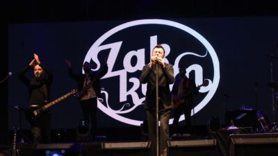 Altınordu’da Cumhuriyet Bayramı Coşkusu: Zakkum Konserine Yoğun Katılım Altınordu Belediyesi’nin