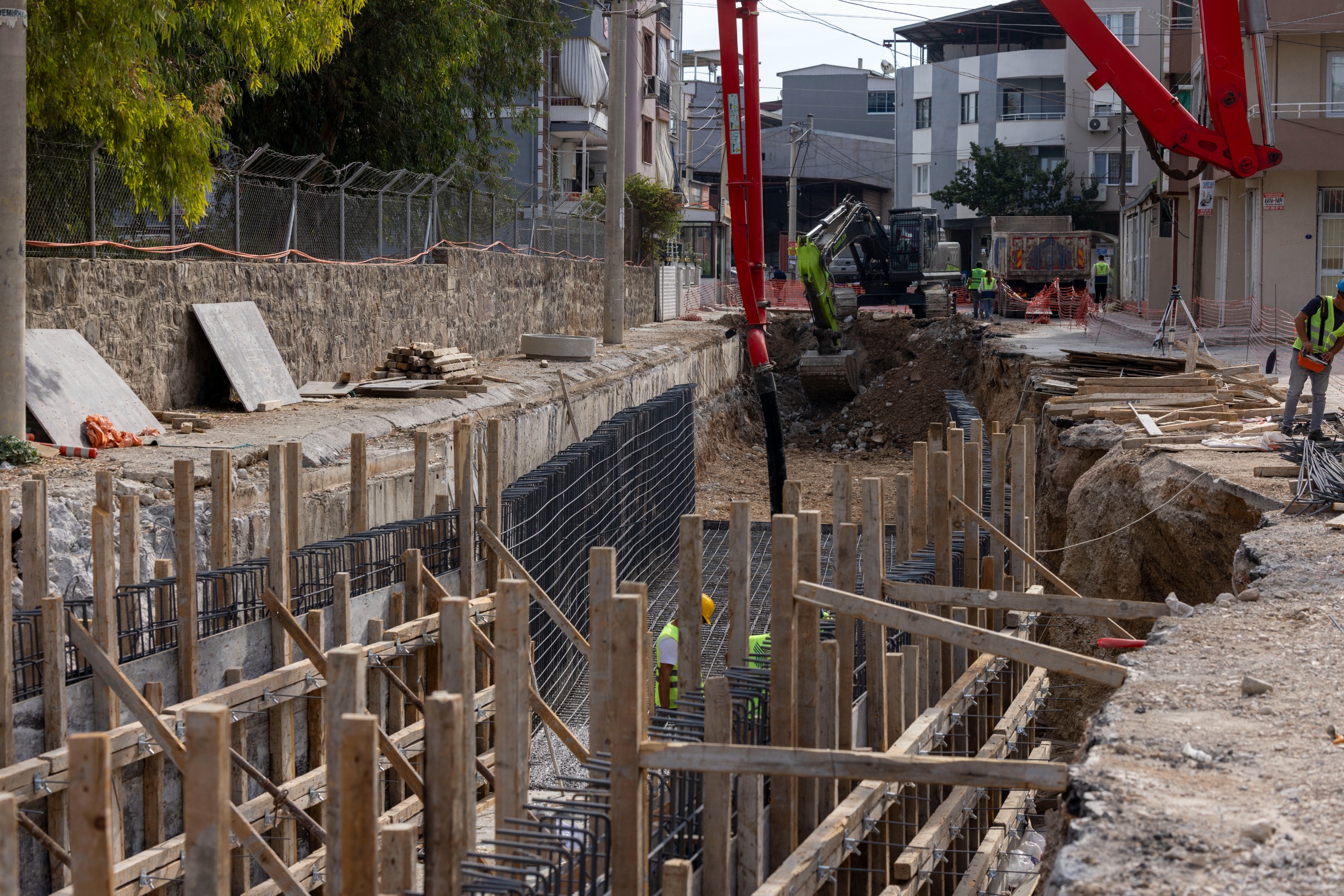 Kozağaç Deresi’nde Taşkın Kabusu Tarihe Karışıyor İzmir Büyükşehir Belediyesi İZSU