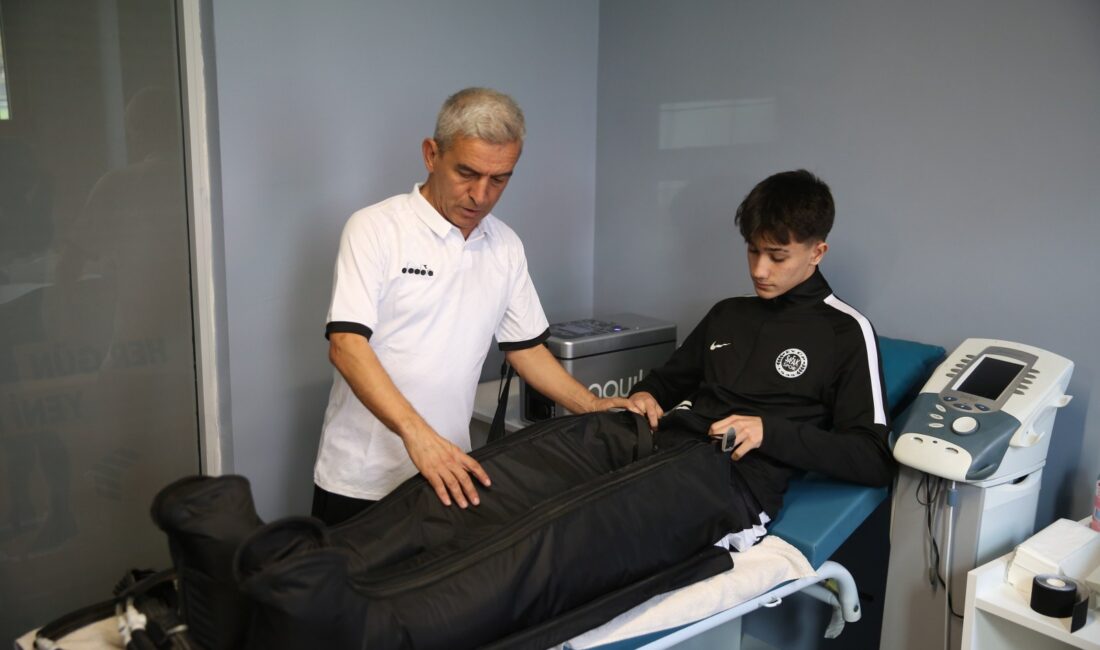 Eyüpsultan Belediyesi’nden Amatör Spor Kulüplerine Destek: Sporcu Sağlık Merkezi Hizmete Girdi Eyüpsultan Belediyesi’nden Amatör Spor Kulüplerine Destek: Sporcu Sağlık Merkezi Hizmete