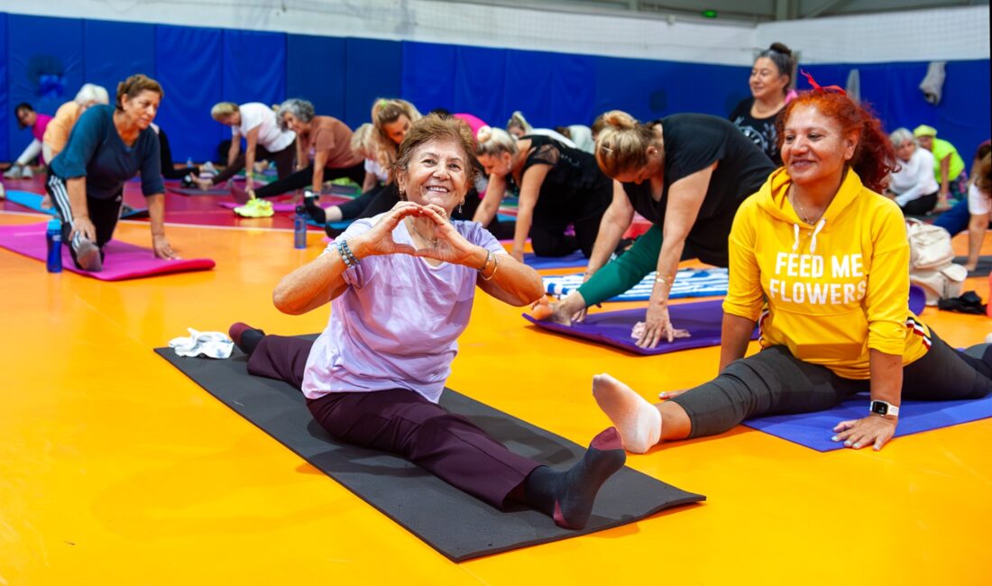 Karşıyaka’da Sabah Aktiviteleri Spor Salonlarına Taşındı Karşıyaka Belediyesi, aktif ve