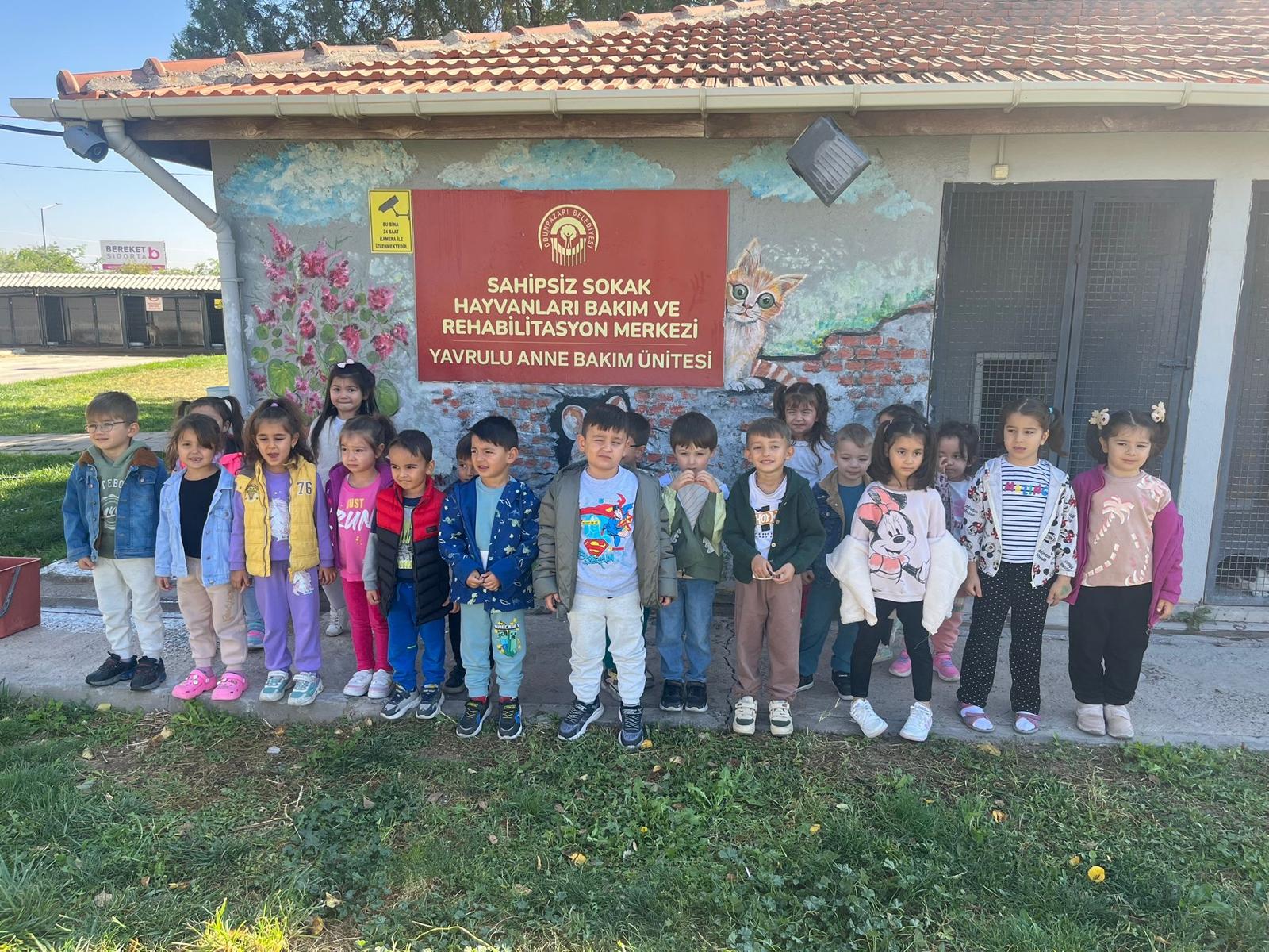 Odunpazarı Miniklerinden Anlamlı Ziyaret Odunpazarı Belediyesi’ne bağlı Haier Europe Emko