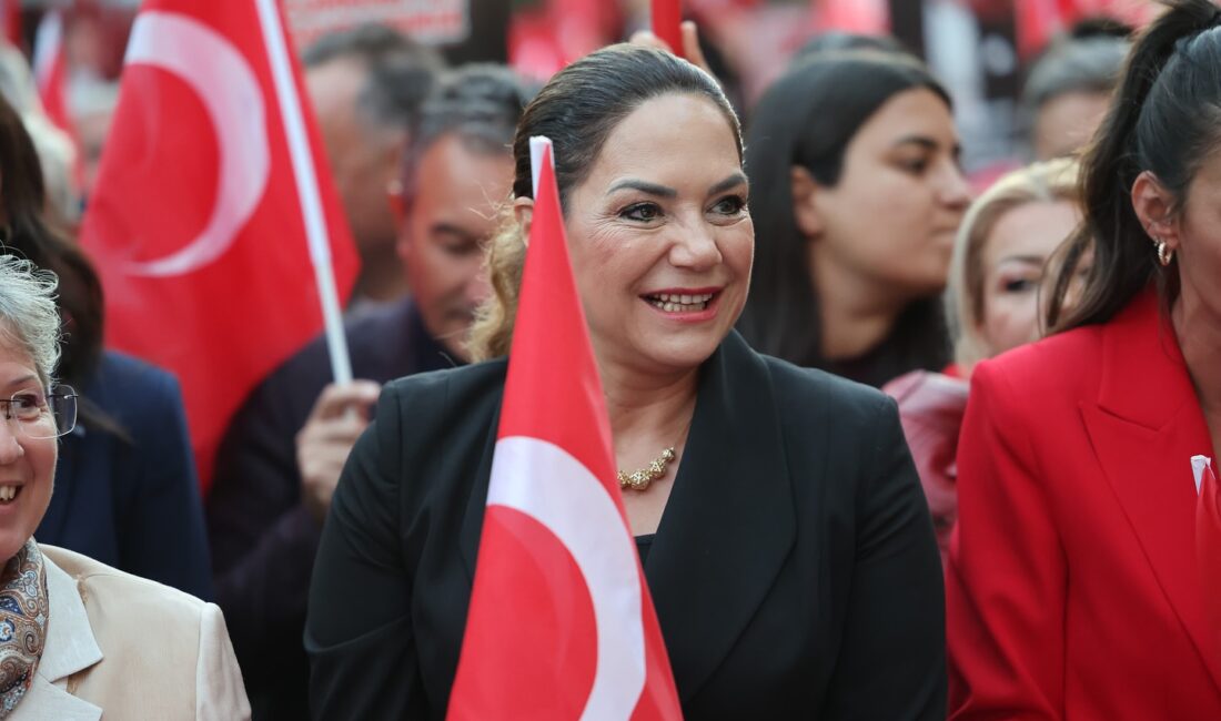 TEKİRDAĞ, BÜYÜKŞEHİR’İN ETKİNLİKLERİYLE CUMHURİYET’İN IŞIĞINDA BULUŞTU Tekirdağ Büyükşehir Belediyesi’nin 29 Ekim Cumhuriyet Bayramı dolayısıyla düzenlediği etkinlikler,