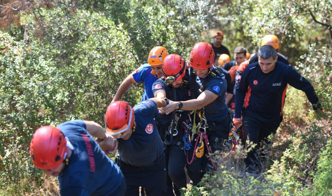İzmir İtfaiyesi’nden Balçova Terapi Ormanları’nda Kurtarma Operasyonu Büyükşehir Belediyesi İtfaiye