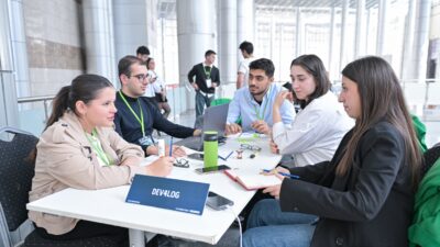 İzmir Büyükşehir Belediyesi ev sahipliğinde Fuar İzmir'de gerçekleştirilen LOGISTECH –