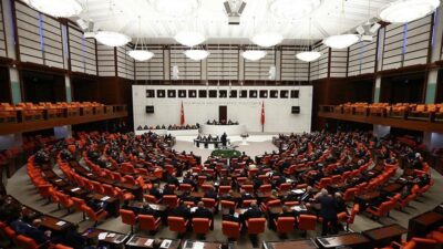 AK Parti milletvekillerinin sunduğu ve vergi düzenlemelerini içeren kanun teklifi,