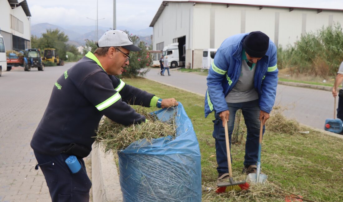 Nazilli Belediyesi’nden Organize Sanayi’de Kapsamlı Çalışma Nazilli Belediyesi’nden Organize Sanayi’de Kapsamlı Çalışma Nazilli Belediyesi Temizlik İşleri