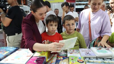 Antalyalılardan 15. Antalya Kitap Fuarı’na Yoğun İlgi Antalya Büyükşehir Belediyesi