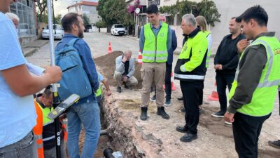 Gaziemir Sarnıç’ta Yoğun Tempo: 75 Kilometrelik İçme Suyu Ve Şebeke Hattı Çalışmaları Hızla Sürüyor İzmir Büyükşehir Belediyesi İZSU Genel Müdürlüğü'nün Gaziemir'in Sarnıç Mahallesi'nde 205