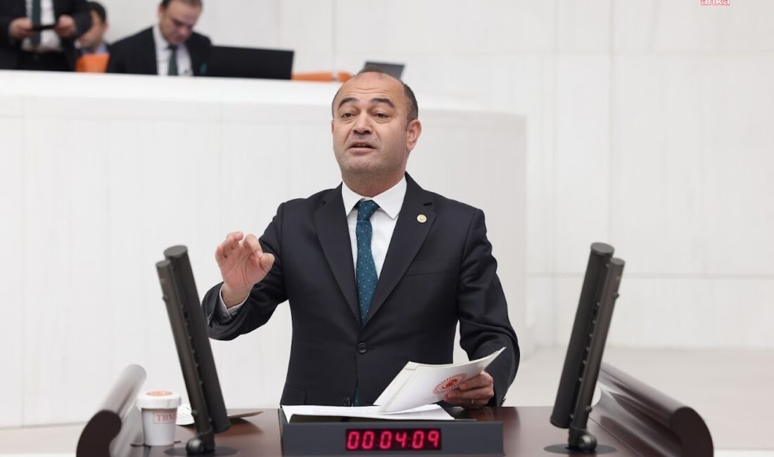 Özgür Karabat: “Togg’u Üretip Yabancıya Ucuza Satıyoruz, Vatandaşımız Hayalinde Bile