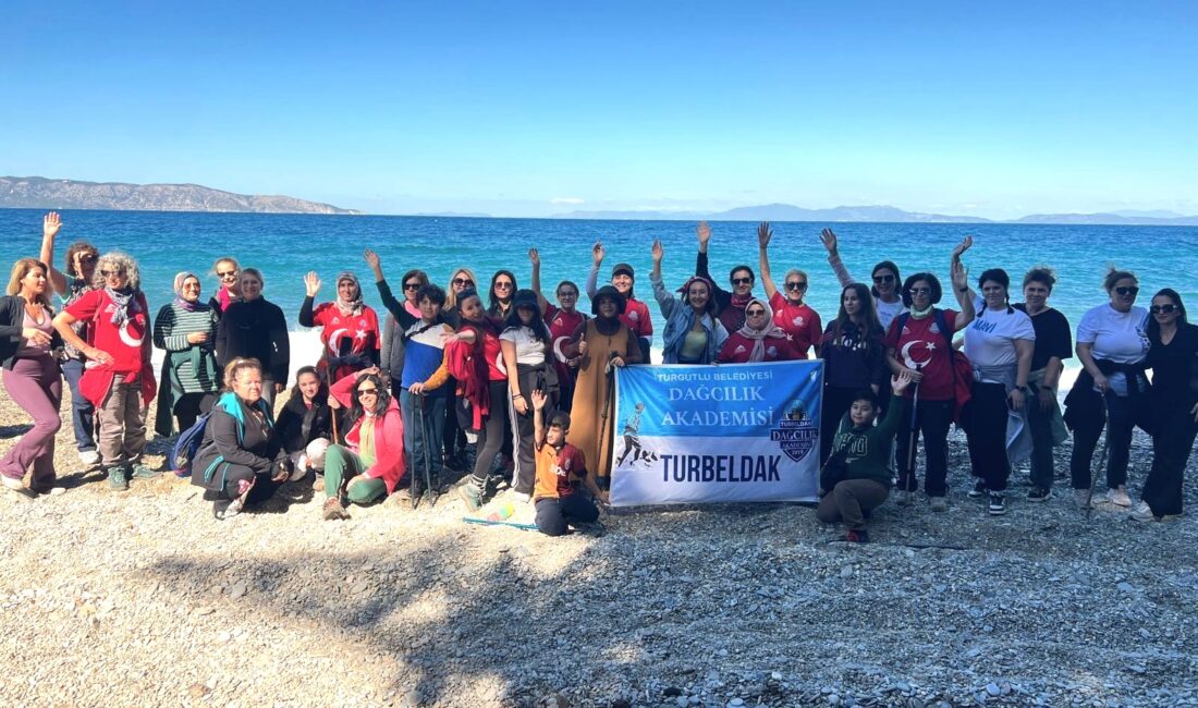 TURBELDAK Sezonun İkinci Yürüyüşünde Kuşadası’ndaydı Turgutlu Belediyesi Dağcılık Akademisi (TURBELDAK),