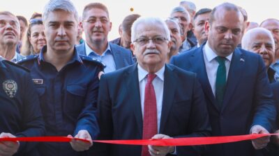 Burhaniye Muhtarlar Derneği Açıldı T.C. Burhaniye Muhtarlar Derneği’nin açılışı, Hacıahmet