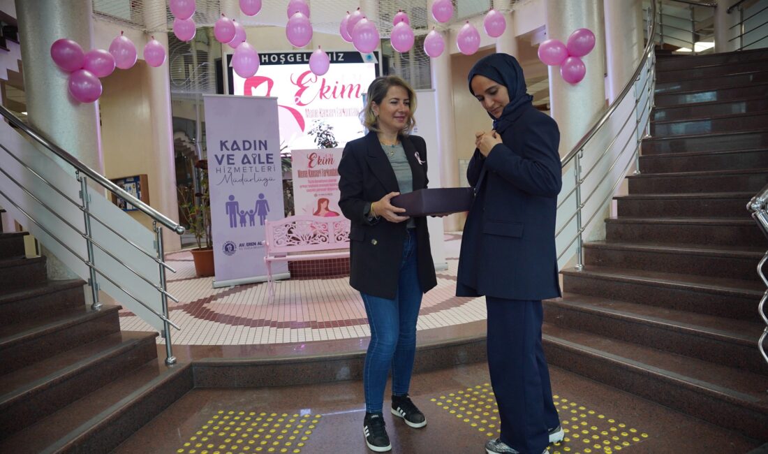 Tuzla Belediyesi’nden Meme Kanseri Farkındalığına ‘Pembe Dokunuş’ Tuzla Belediyesi’nden Meme Kanseri Farkındalığına ‘Pembe Dokunuş’ Tuzla Belediyesi, 1-31