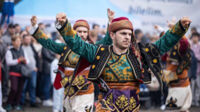 İzmir Büyükşehir Belediye Başkanı Dr. Cemil Tugay, 12. Balkan Şenliği'nin