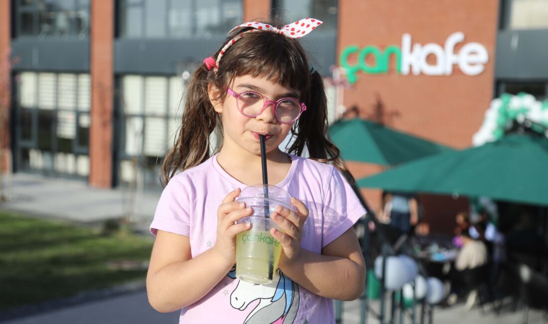 Altıncı Çankafe Kuğulupark’ta Mobil Olarak Açıldı Çankaya Belediyesi’nin, halkın ihtiyaçlarına cevap vermek, kaliteli hizmeti uygun fiyatlarla