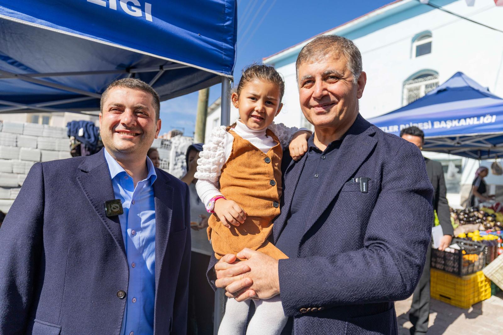 Torbalı Saipler Mahallesi'nde bu yıl 13.'sü düzenlenen Zeytin Festivali'ne katılan