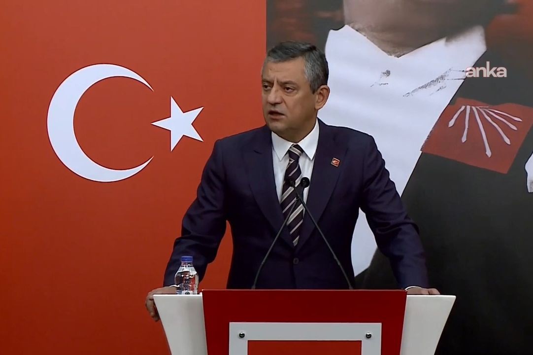 Özgür Özel: “Yılda Bir Kez Gelip Nutuk Atmakla Meclis’e Saygı
