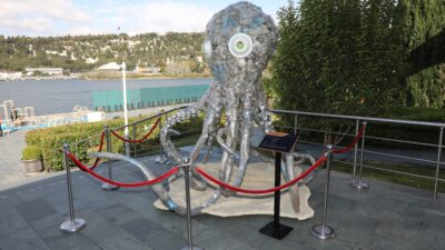 Marmara Denizi’nden Çıkan Atıklar Marmara Forum’da Sergilendi Marmara Denizi’nden Çıkan Atıklar Marmara Forum’da Sergilendi Bursa Büyükşehir Belediyesi’nin,