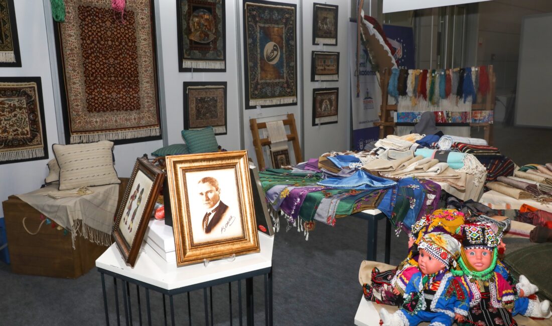 Craftİstanbul’a Bursa Damgası Türkiye’nin çeşitli bölgelerinden üniversitelerin, bağımsız el sanatları